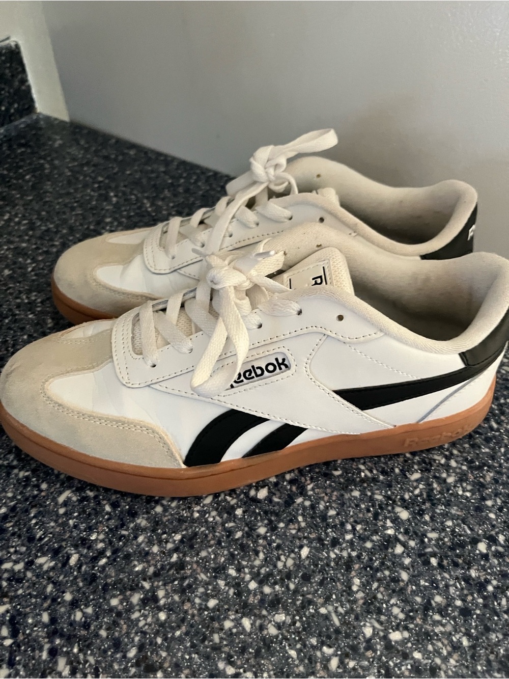 Reebok women’s trending, Black & white